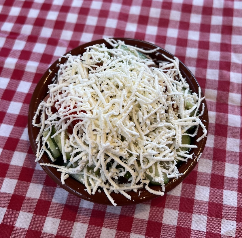 Sopska Salata